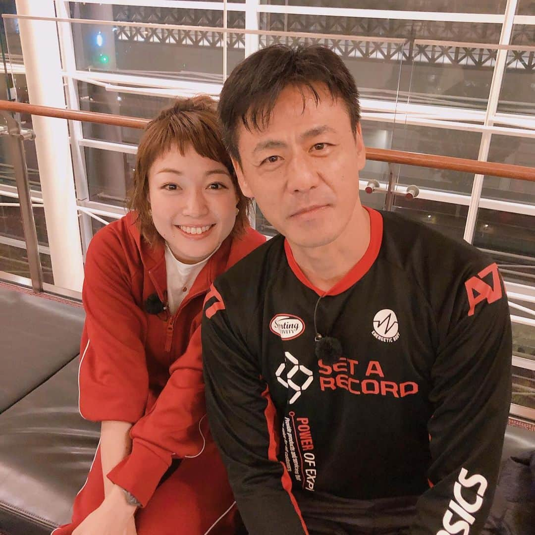 小雪さんのインスタグラム写真 - (小雪Instagram)「こっそり？遠近法😂🥳 コンさんとHKTバラエティ48のロケでした！ HKTの大分ライブにサプライズ出演😆の、はずが？笑笑 今思えばハプニングだらけだったような、、(￣∀￣) 新たなお知らせはツイッターにて🙏  はーーー楽しかった！ そしてドキドキした！  HKTの皆さんありがとうございました！！そしてファンの皆さん温かく迎えてくださりありがとうございました🌟  3枚目は  #待ち時間のコンちゃん @konbatsuto94」9月12日 1時29分 - koyuki2