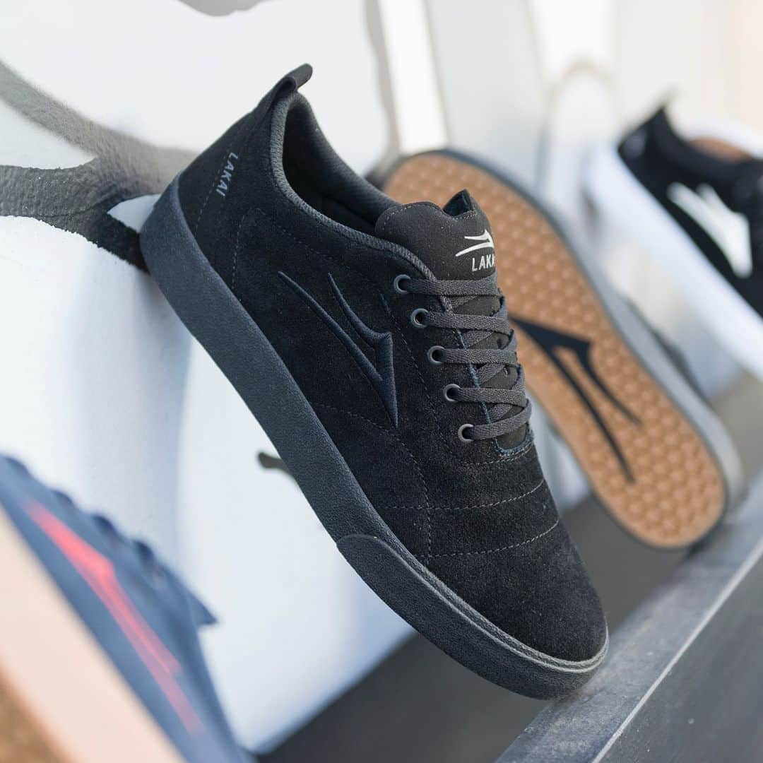 ラカイリミテッドフットウェアさんのインスタグラム写真 - (ラカイリミテッドフットウェアInstagram)「Bristol Blk/Blk Suede out now on Lakai.com and in finer skateshops worldwide. #Lakaibristol #lakai #lakaiordie」9月12日 1時36分 - lakailtd