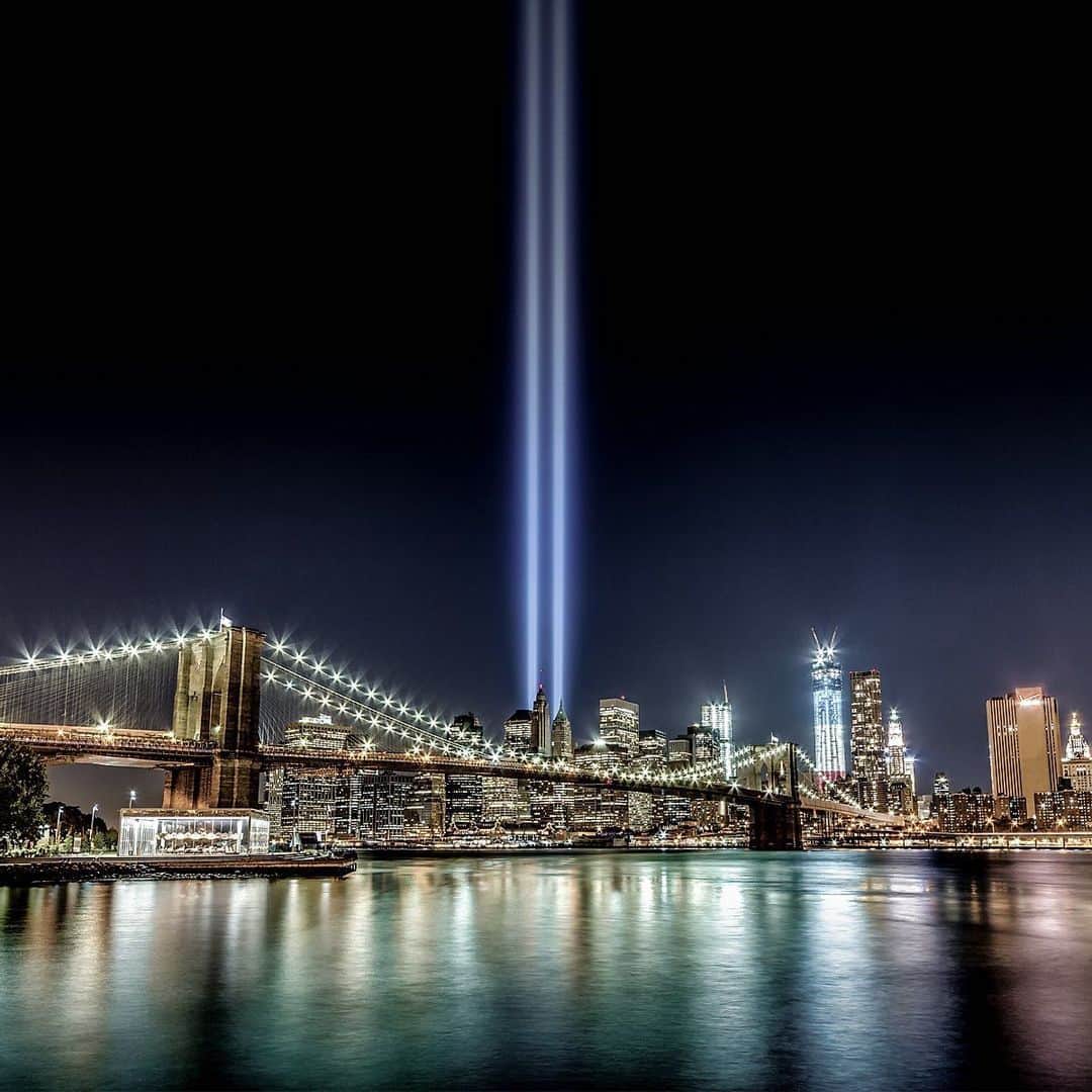 ベイリー・マディソンのインスタグラム：「On this day 18 years ago, and every day since... We will #NeverForget the lives lost, and the courage and heroism shown. ❤️」