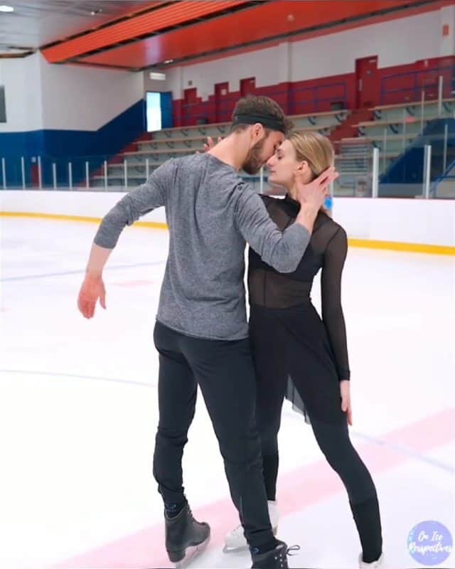 ベアトリサ・リャンのインスタグラム：「Had to repost this cuz it's too beautiful... This is what makes me want to keep doing what I do, to strive for this, to just keep moving. It also makes me all warm and fuzzy inside 🥰 lol Also, @oniceperspectives does such a great job capturing this program, I think I've watched it 3 times in a row. Check out this video in full and his other awesome videos on his profile !  #choreography #tango #icedance #papadakiscizeron #beautyinmotion #poetry #love #rhythmdance #figureskating」