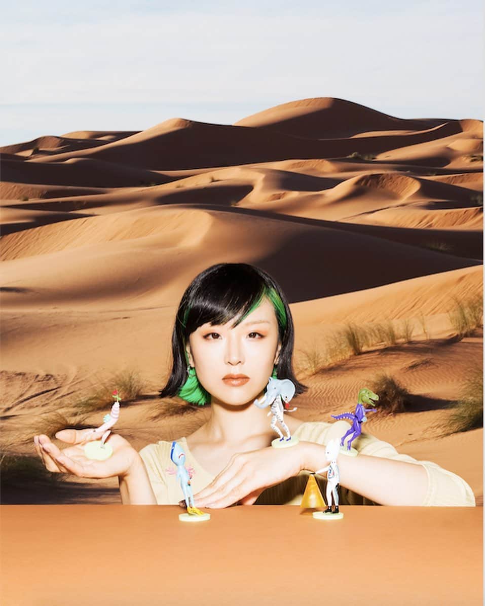 Young Juvenile Youthのインスタグラム：「雑誌「GINZA 」で連載中の私のオリジナルキャラクター🦚 “The Person Animals”がついに完成しました！ 詳しくは本日発売のGINZAでね🎉 彩色楽しかったなぁ。夢が一つ叶いましたな。 原型師の師匠には扱かれました😂 尚、この子達に更なる場所を提供してくださる方が居ればご連絡お待ちしてます😂  Photo by @akikoisobe  Hair & Make up by @tomomakeup  Model sculptor @shigeki730  @ginzamagazine  #personanimals  #yukiswonderland #私の子供達 #mykids」