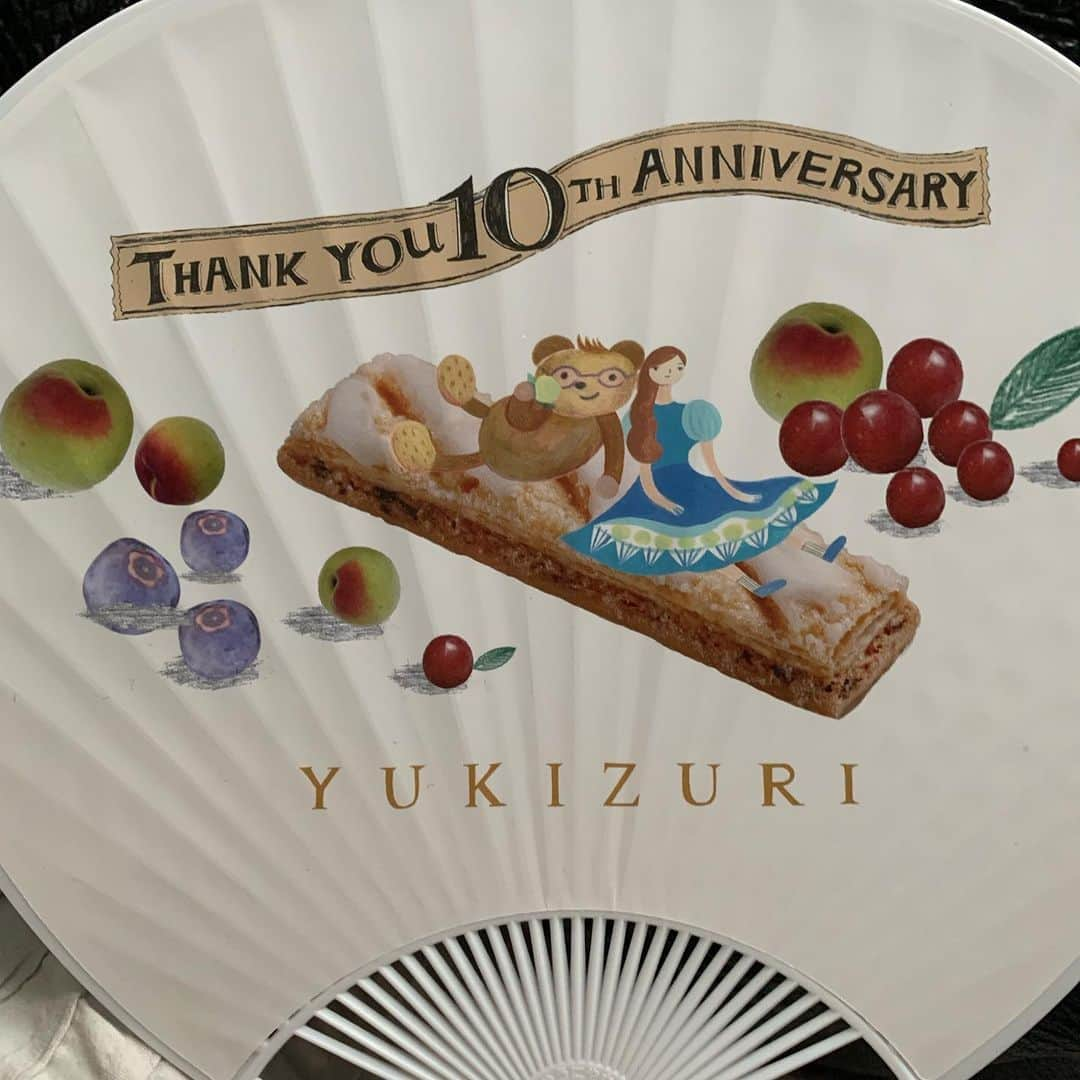 辻口博啓さんのインスタグラム写真 - (辻口博啓Instagram)「北陸銘菓YUKIZURI1010周年記念 #yukizuri #北陸銘菓#石川銘菓#福井銘菓#富山銘菓#辻口シェフ#ルミュゼドアッシュ」9月12日 11時29分 - htsujiguchi