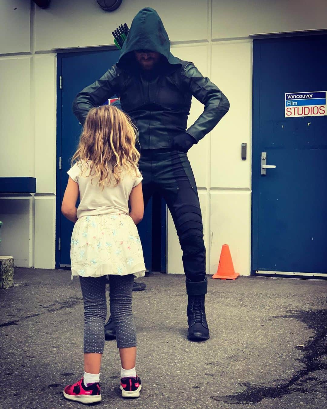 スティーヴン・アメルさんのインスタグラム写真 - (スティーヴン・アメルInstagram)「Tried to be super intimidating. She was having none of it.」9月12日 11時23分 - stephenamell