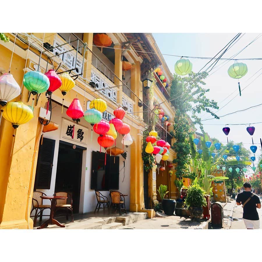 有村実樹さんのインスタグラム写真 - (有村実樹Instagram)「🏮﻿ 今回の1番の目的地 世界遺産の街、ホイアンに来ました。 ﻿ ﻿ ﻿ #ホイアン #アイスコーヒー #ベトナム」9月12日 12時13分 - arimura_miki