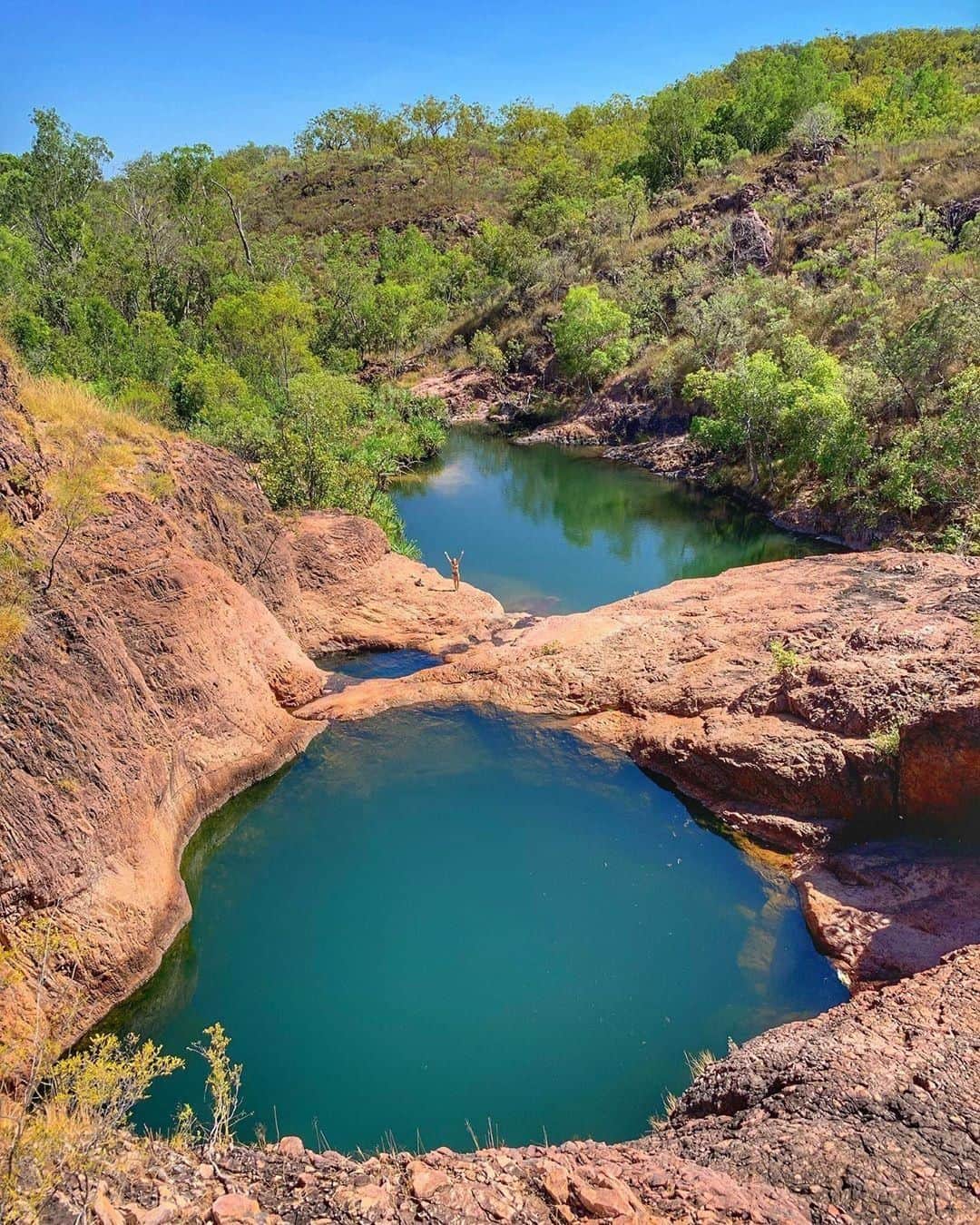 Australiaさんのインスタグラム写真 - (AustraliaInstagram)「When you get not only one but two swimming holes all to yourself! 🙌🏼 @cyaround_oz enjoyed this pleasant surprise at @ntaustralia’s #SurpriseCreekFalls, a small #waterfall with a series of rock pools in #LitchfieldNationalPark. This spot is only accessible by 4WD as there are two river crossings along the way, and you have to walk through a beautiful monsoon forest to get to the falls. Stay a few nights at the campground and relax in this beautiful part of @tourismtopend, which never has too many people around at one time.  #seeaustralia #NTaustralia #topendNT #thegreatoutdoors #travel」9月12日 4時00分 - australia