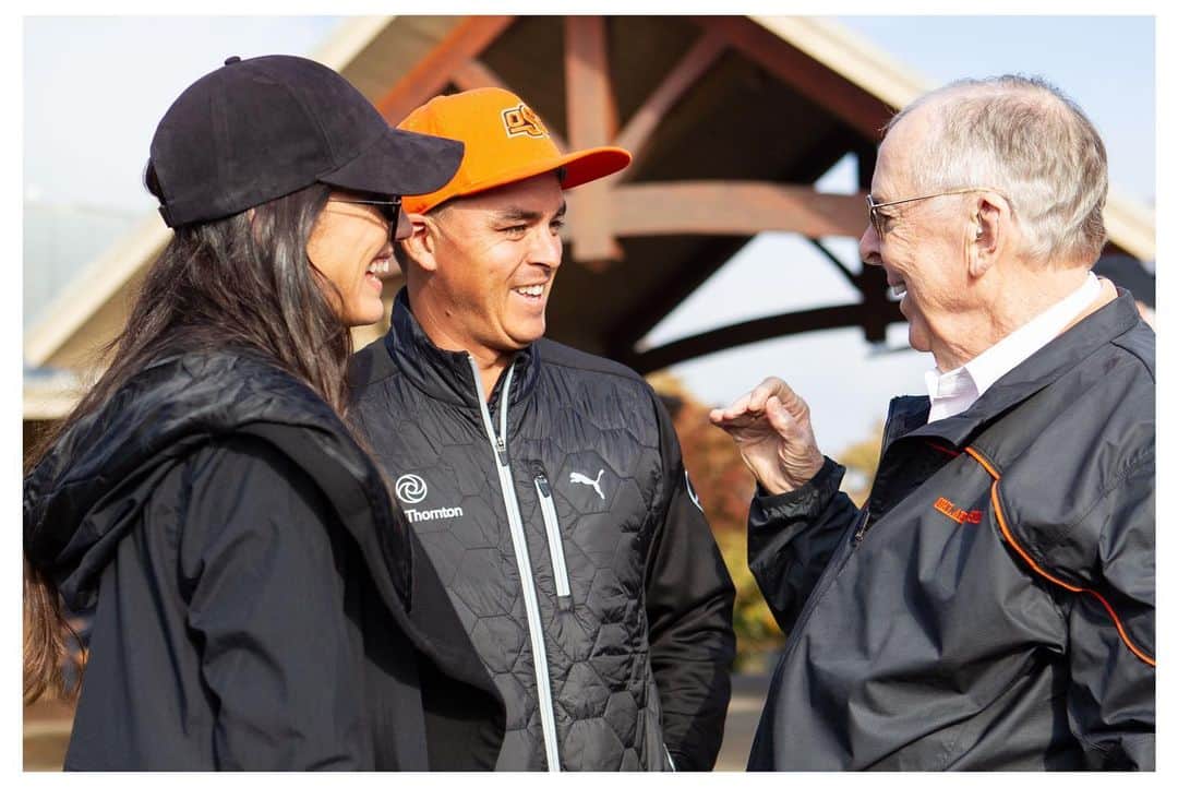 リッキー・ファウラーのインスタグラム：「Boone...thank you for being you and for being a friend...over your 91 years you have made a lasting impact on countless individuals as well as the world...you were and always will be an impressive person...your philanthropic endeavors alone are inspiring...thank you for letting us be a part of your life! Love you and rest easy my friend!」