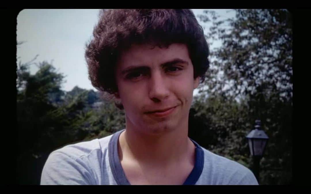 ファイン・フレンジーのインスタグラム：「true love will find you in the end ~~ daniel johnston, sending you love and gratitude into the great blue beyond.」