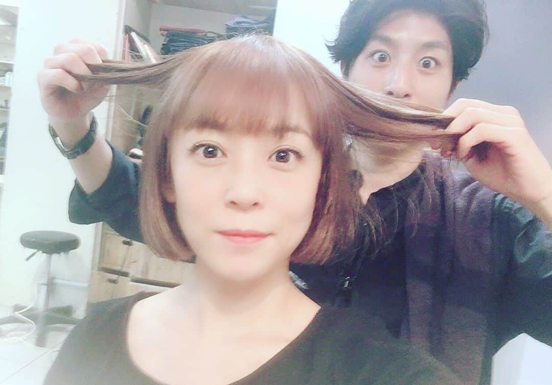 佐藤仁美さんのインスタグラム写真 - (佐藤仁美Instagram)「髪切りましてん。もっと切ろうか悩み中。 #おかっぱ #タンバルモリ #新宿」9月12日 12時50分 - sato.hitomi.19791010