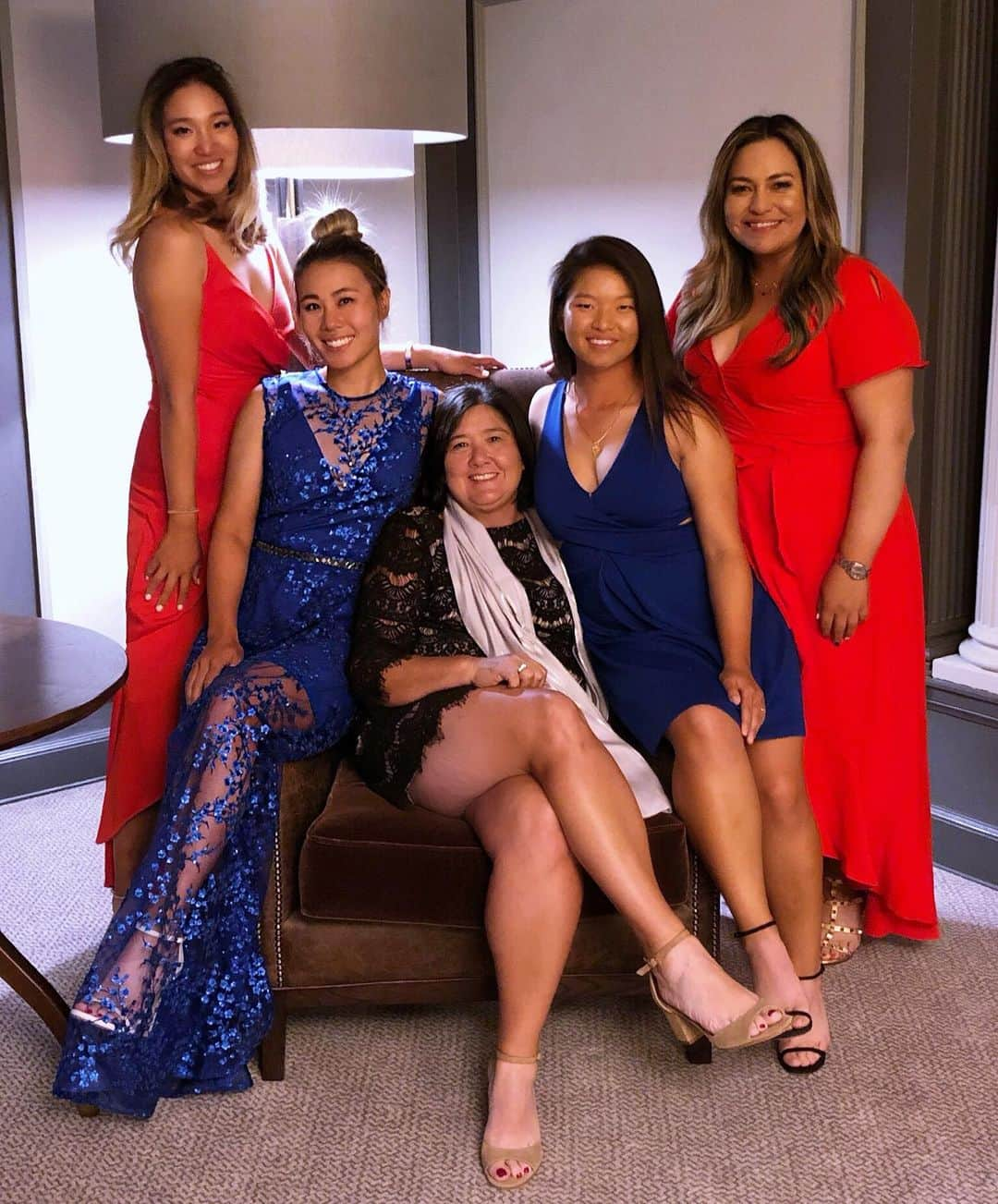 ダニエル・カングさんのインスタグラム写真 - (ダニエル・カングInstagram)「💙 mama ♥️ and POD 💙 #TeamUSA 🇺🇸 #SolheimGala ♥️」9月12日 7時52分 - daniellekang