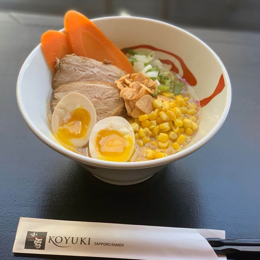 Koyukiさんのインスタグラム写真 - (KoyukiInstagram)「🥕Vegetable Ramen🌽 $11.25  Chicken Chashu $2.50 Garlic chips $2.50 Soft boiled egg $2.00  You can customize Ramen! What's your style??🍜」9月12日 8時53分 - koyukikitchen