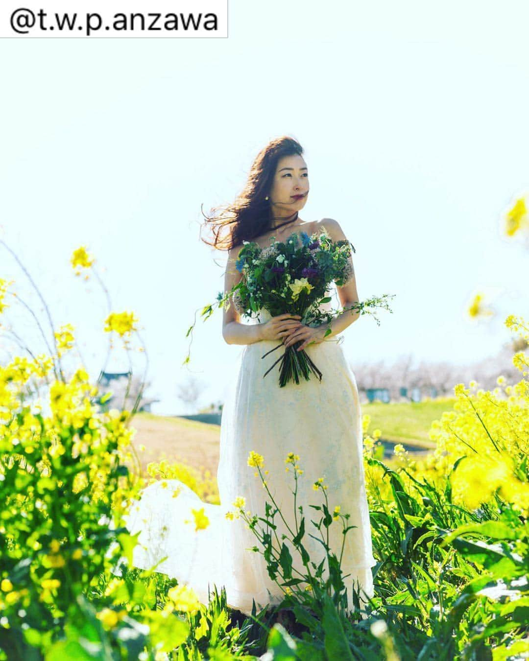 木谷有里さんのインスタグラム写真 - (木谷有里Instagram)「P: @t.w.p.anzawa ＠takenaoanzawa H/M:  Flowerstylist: @lecoeul  planning: ・ #takenaoanzawa  #thedaybeforemywedding #みなとみらいウエディング #トップウエディングフォトグラファー  #出張ウエディング #プロフェッショナル仕事の流儀  #コンセプトウエディング #持ち込みカメラマン #結婚式前撮り #ぷれ花嫁 #結婚式前撮りロケーションフォト #結婚式前撮り  #プレ花嫁さんと繋がりたい #アンズフォト #安澤剛直 #東京 #ブライダルフォト #ブライダルフォトグラファー #花嫁準備 #2020春婚 #2019秋婚 #marryxoxo #ウエディングニュースアンバサダー#結婚準備#仕上げてく花嫁の最高の1日#ウエディングメインテーブル装花 #ブライダルフォトグラファー #ブライダルブーケオーダー#ナイトロケーション前撮り #結婚式保険」9月12日 10時35分 - kitani_yuri