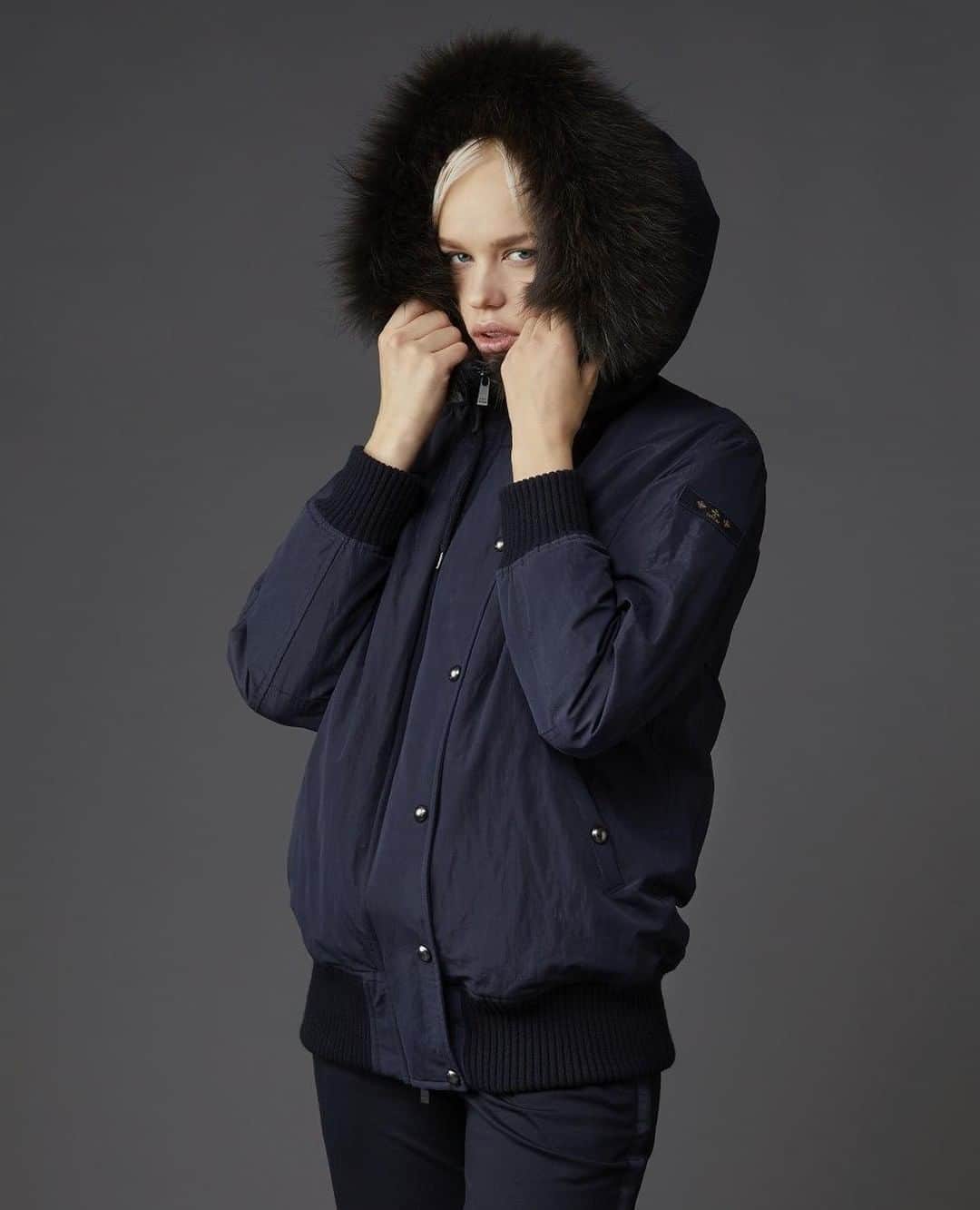 のインスタグラム：「Keep warm with the Bormida down jacket. Find the latest #TatrasFW1920 collection online: tatras-official.com⁠ #TatrasOfficial⁠ ____⁠ #Tatras #fashion #newcollection #downjacket #totallook #womensfashion #womensjackets #fashiondetails #womenswear ⁠#womensouterwear」
