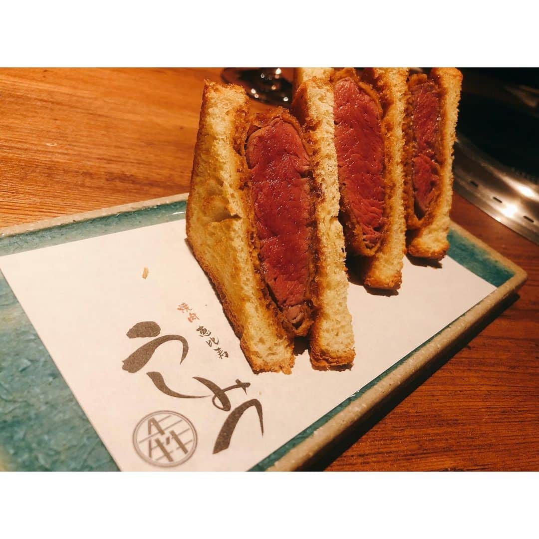 今村仁美さんのインスタグラム写真 - (今村仁美Instagram)「秋の #うしみつ コースは、最高でした🤤❤️❤️❤️ やっぱお肉は元気がでます💪 あたらしく西麻布うしみつがオープンしてみたいので、行ってみたい🤤✨ . . . #焼肉#恵比寿#うしみつ#肉好き#肉女子#女子会」9月12日 20時37分 - imamura_hi