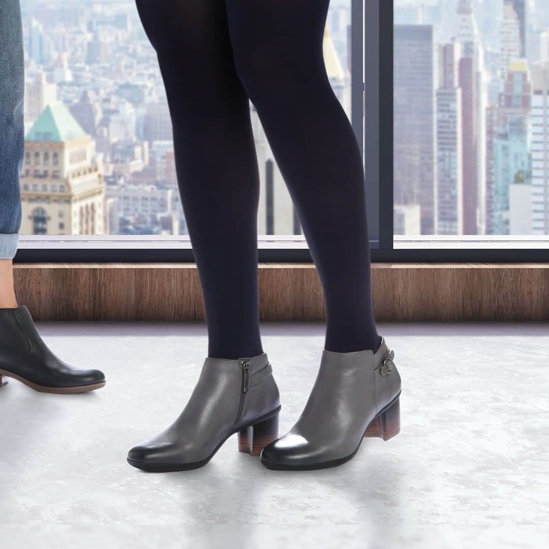 のインスタグラム：「Fall in love with our new booties. #waterproof . . . #dansko #instalove #boots #booties #shoes #danskos #justyourfavorites #instagood #danskostyle #comfort #newshoes #waterproofbooties」
