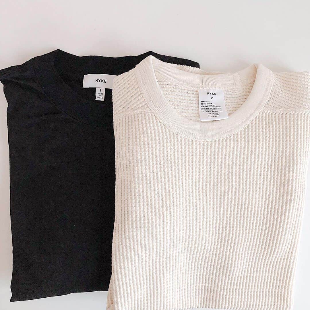 Mameのインスタグラム：「HYKEの2019AW . 今年のサーマルは新色オートミールを選びました✨ 真っ白よりも優しいイメージ❤️」