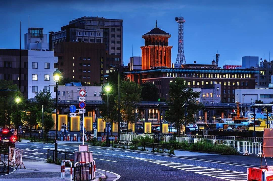 横浜市さんのインスタグラム写真 - (横浜市Instagram)「A typical end of the work day walk in September air. Photo: @yukio_2015 #myyokohama」9月12日 21時10分 - findyouryokohama_japan