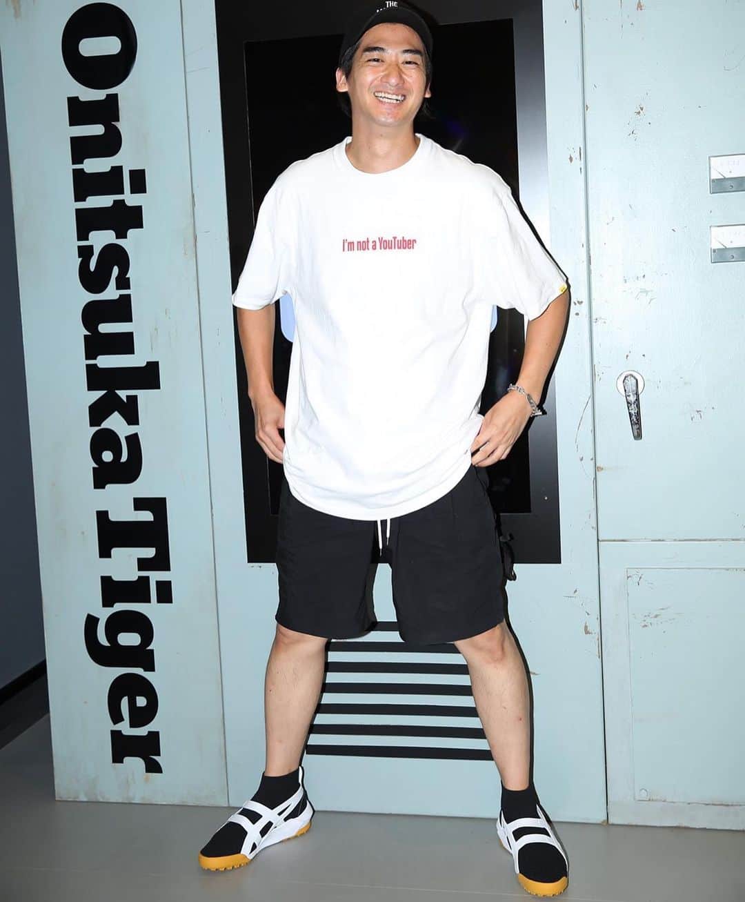 ダイキさんのインスタグラム写真 - (ダイキInstagram)「Onitsuka Tiger exhibition に行ってきました！ このブランドがなかったら、ナイキは誕生してないんだぜ！！！ KNIT TRAINER BLACK×WHITE 29㎝ #onitsukatiger#オニツカタイガー #Tシャツ短パン率高め #あとキャップ」9月12日 21時27分 - daiki_sugiura0619