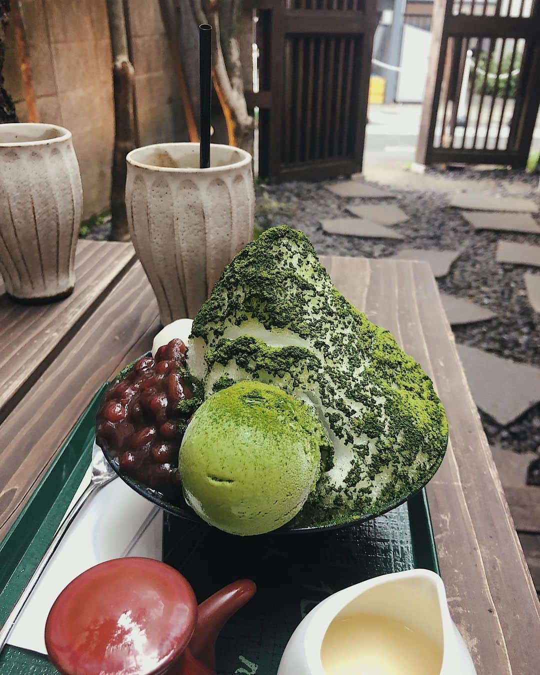 Julia Castroさんのインスタグラム写真 - (Julia CastroInstagram)「That's Why I Love Japan💚💚💚 * #japan #omotesando  #urasandogarden  #japanese #photography #tokyo #trip #cafe #japanesefood #kakigori  #matcha #greentea #裏参道ガーデン  #表参道 #東京 #カフェ #東京グルメ #裏参道 #かき氷 #抹茶 #アイス #抹茶かき氷 #写真 #スイーツ #グルメ #julistagram」9月12日 21時30分 - julia.c.0209