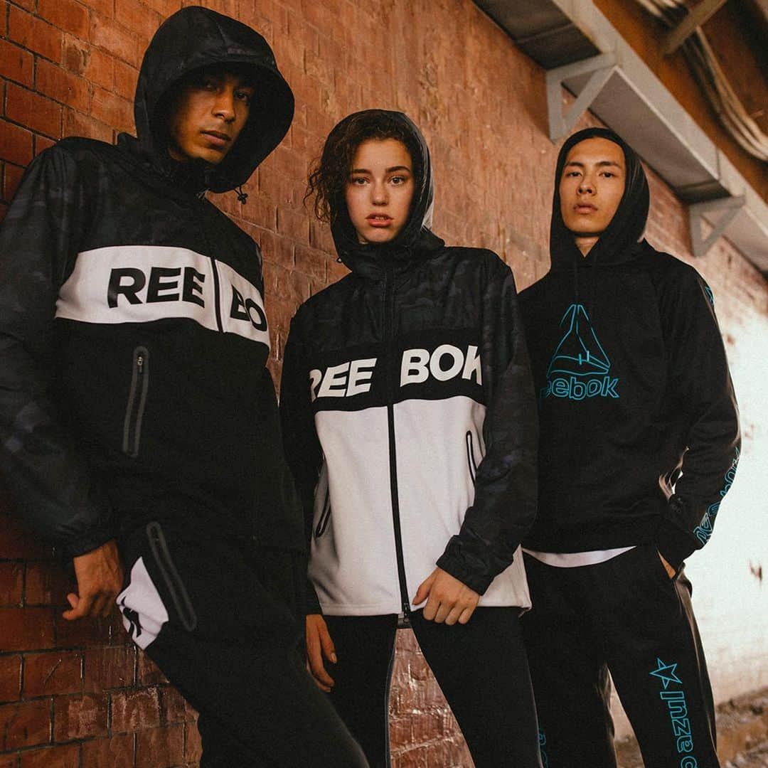 Reebok JPさんのインスタグラム写真 - (Reebok JPInstagram)「ストリートブランドとして人気のAZUL by moussyと初コラボレーション スポーツ×カルチャーを融合した高機能ライフスタイルウェアが誕生 「Reebok × AZUL by moussy COLLABORATION collection」  9/20(金)より、リーボックストア渋谷、リーボックフィットハブ博多、リーボックオンラインショップにて発売開始。  AZUL BY MOUSSYの洗練されたスタイルを持つ新スポーツライン“club azul”と、フィットネスブランドであるReebokの高機能パフォーマンスウェアを融合した新しいライフスタイルウェアは必見。  #ReebokxAZUL #AZULBYMOUSSY #club_azul #reebok」9月12日 13時29分 - reebokjp