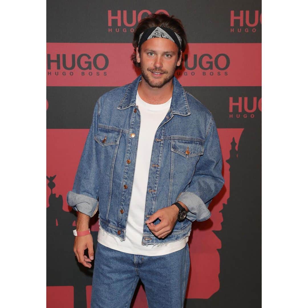 Bastian Bakerさんのインスタグラム写真 - (Bastian BakerInstagram)「Always loved Berlin!! #tbt to this amazing event I attended there a couple of weeks ago for @hugo_official , loved that look 😍😍😍!! #iamhugo」9月12日 16時40分 - bastianbaker