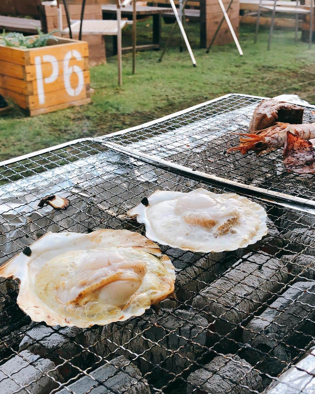 谷口めぐさんのインスタグラム写真 - (谷口めぐInstagram)「初めてのBBQ、上手に焼けました🤤 ただの飯テロ投稿かと思いきや 4、5枚目に焼きそば作ってるめぐちゃんいるのでスライドしてみてね👀← #BBQ #バーベキュー」9月12日 22時11分 - o_megu1112