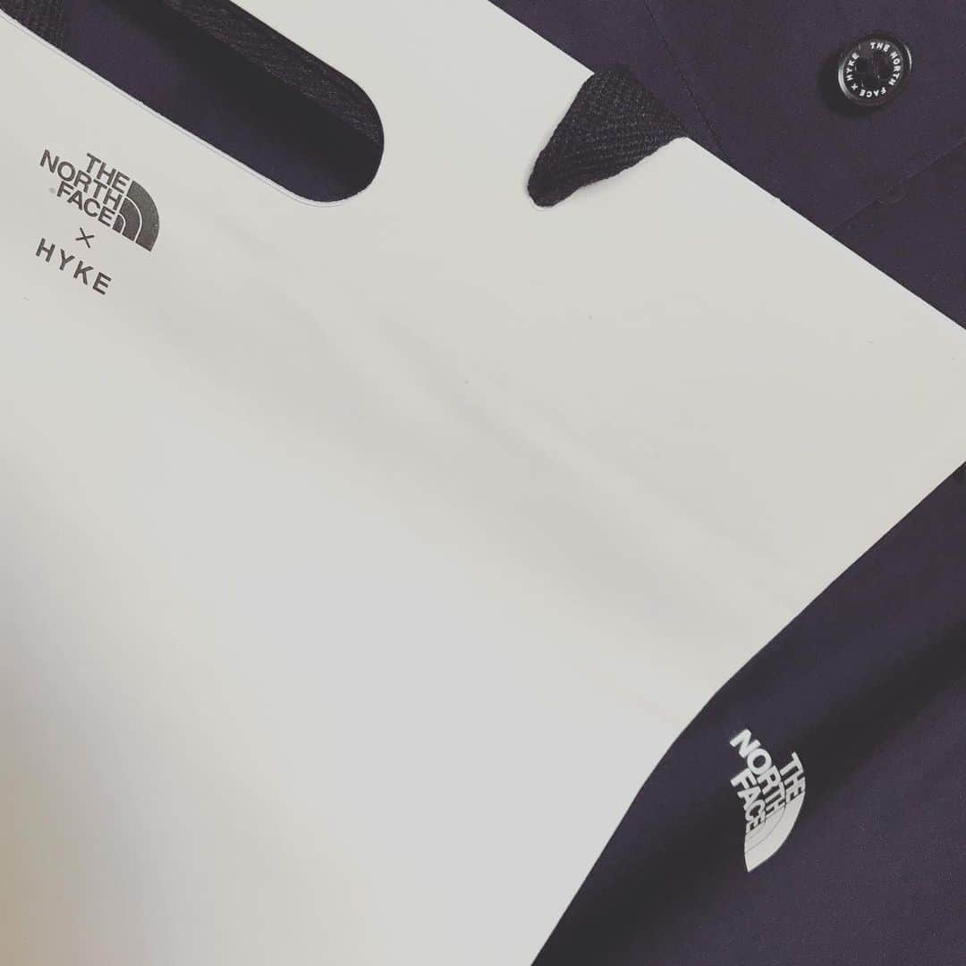 石川龍のインスタグラム：「伊勢丹抽選に当選してゲット。 #thenorthfacehyke」