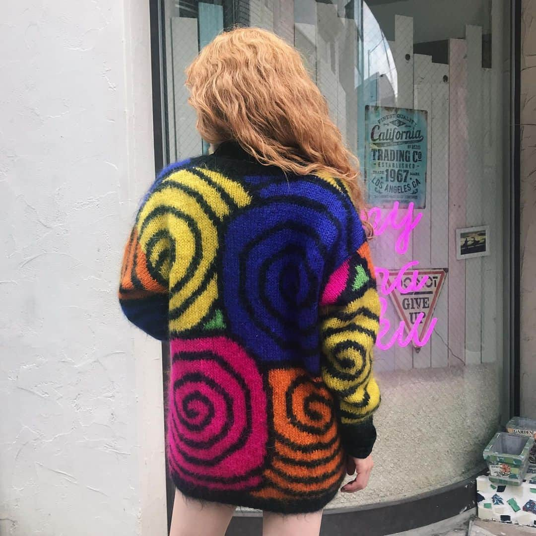 PUNK CAKEさんのインスタグラム写真 - (PUNK CAKEInstagram)「•guru guru mohair knit cardigan【SOLD】 •zebra mini skirt【SOLD】 #punkcake #vintageclothing #harajuku」9月12日 17時17分 - punk_cake