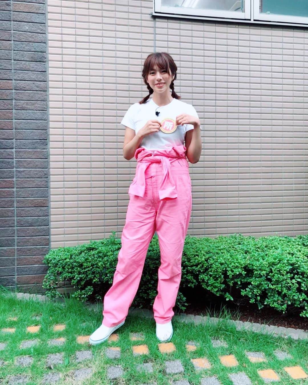 わちみなみのインスタグラム：「9月6日﻿ 所さんの学校では教えてくれないそこんトコロ﻿ 2時間スペシャルに﻿ 出演しておりました🙇！﻿ ﻿ 告知できずごめんなさい😭﻿ ﻿ 2回目の出演で、、﻿ 子供の頃からみていた番組なので嬉しいです✨✨﻿ ﻿ 渋谷の玉川出口のなぞや﻿ 電車の歴史をリポートさせていただきました🐠﻿ ﻿ なんとも思わず出口を使っていたけど﻿ 理由があったんですね〜普段なにも考えていないで利用しているかがまるわかりでした😱笑  #所さんの学校では教えてくれないそこんトコロ #わちみなみ #ロケ #つなぎ」