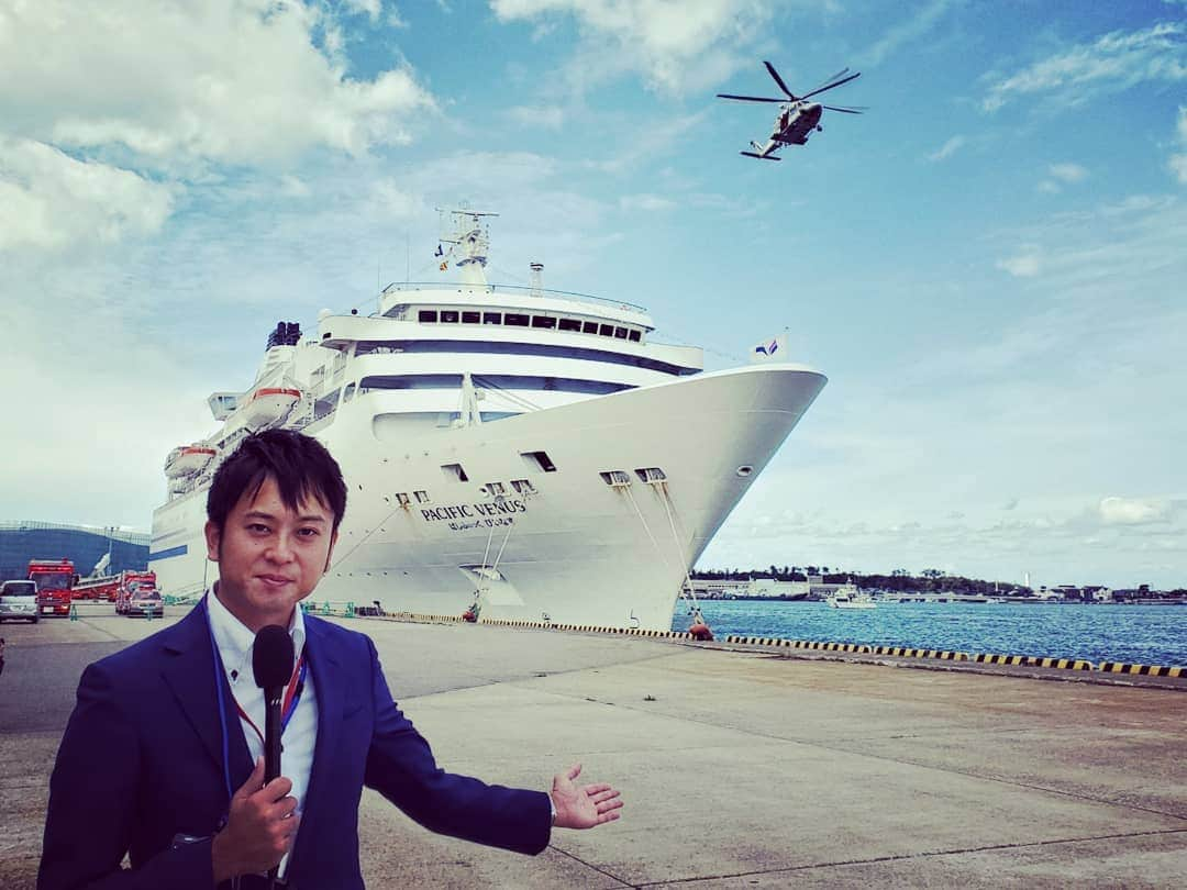 飯田嘉太さんのインスタグラム写真 - (飯田嘉太Instagram)「北陸では初となる 大型クルーズ船の災害救助訓練を取材しました🚢  はしご車やヘリも投入され 本番さながらの内容💥  何故クルーズ船での訓練なのか❔  今日の石川さんLive News it！をご覧下さい📺  #石川さん #livenewsit #ニュース #取材 #金沢港 #クルーズ船 #ぱしふぃっくびいなす #訓練 #石川テレビ #アナウンサー #announcer #飯田嘉太」9月12日 17時46分 - kabuto_iida