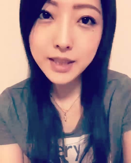 のインスタグラム：「私のおすすめオンラインゲーム 今アジアで人気ナンバーワンのクイーンカジノ @queencasino.official  登録の際は合言葉 『羽田あいから登録』と伝えて❗️ ３０００円が貰えちゃうよ♪  さらに、お得情報❗  登録後、初めての入金で なんと、最大5万円❗が貰えちゃうって☆  ビットコインをはじめ、 クイーンカジノは銀行振込にも対応してるから入金もすごく簡単🎵  今すぐ始めよ🎵  #クイーンカジノ #オンラインゲーム #ゲーム #スマホ #課金 #羽田あい  #queencasino #game ＃東京」
