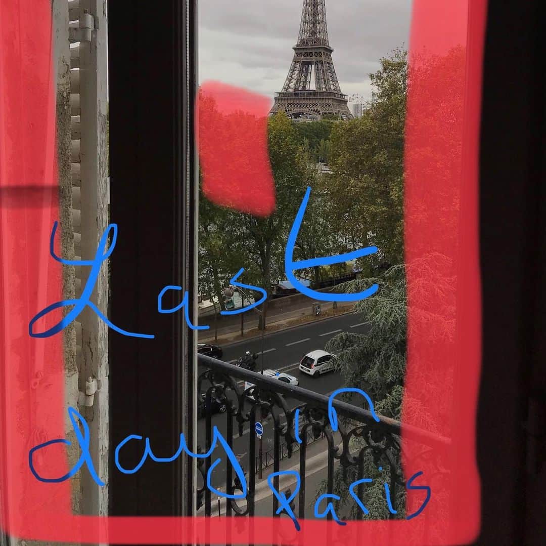 のインスタグラム：「パリ出張、最終日。Last day in Paris.  #àbientôtparis #septemberinparis」