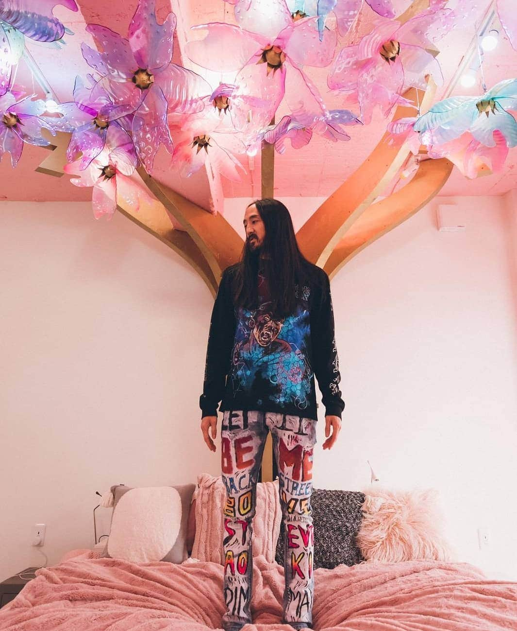 スティーヴ・アオキさんのインスタグラム写真 - (スティーヴ・アオキInstagram)「Moshi moshi」9月12日 19時19分 - steveaoki