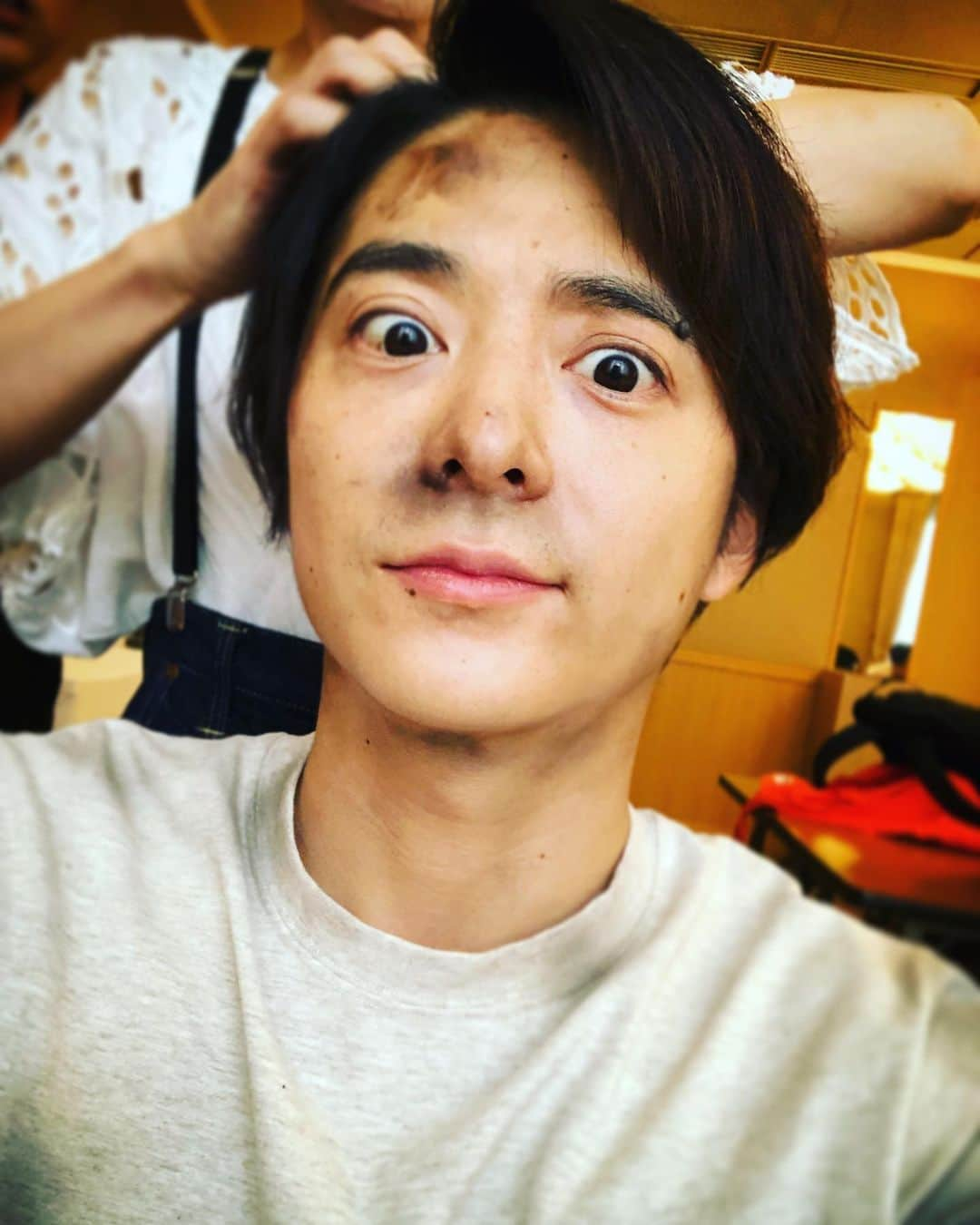 小池徹平さんのインスタグラム写真 - (小池徹平Instagram)「今日は奪い愛、夏の第6話！！ 桜と椿の対決シーンは必見！ 今回もとんでもない事になっていきます。 観てよーーーーーーー‼️ 6話のオフショットこれしかなかった〜 🤣 https://abe.ma/2P4Jm5c」9月12日 19時25分 - teppei.koike_official