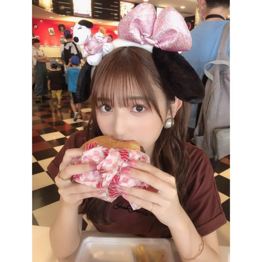 吉井美優さんのインスタグラム写真 - (吉井美優Instagram)「. がぶっと 🍔🍔 #ユニバ#usj」9月12日 19時49分 - miyu_yoshii32