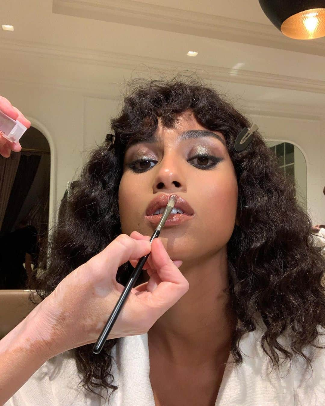 イマン・ハマンさんのインスタグラム写真 - (イマン・ハマンInstagram)「Magic touch ups  @anolimakeupartist」9月12日 20時02分 - imaanhammam