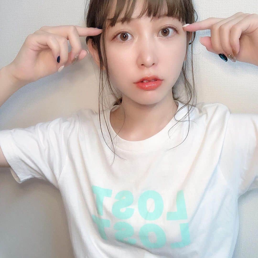 木村ミサのインスタグラム：「👕﻿ ﻿ この夏着倒したＴシャツ﻿ ミントグリーンお気に入りだよ🍏﻿ ﻿ ﻿ ﻿ @mixxdavid_official ﻿ #mixxdavid #ootd #selfie #tshirt」