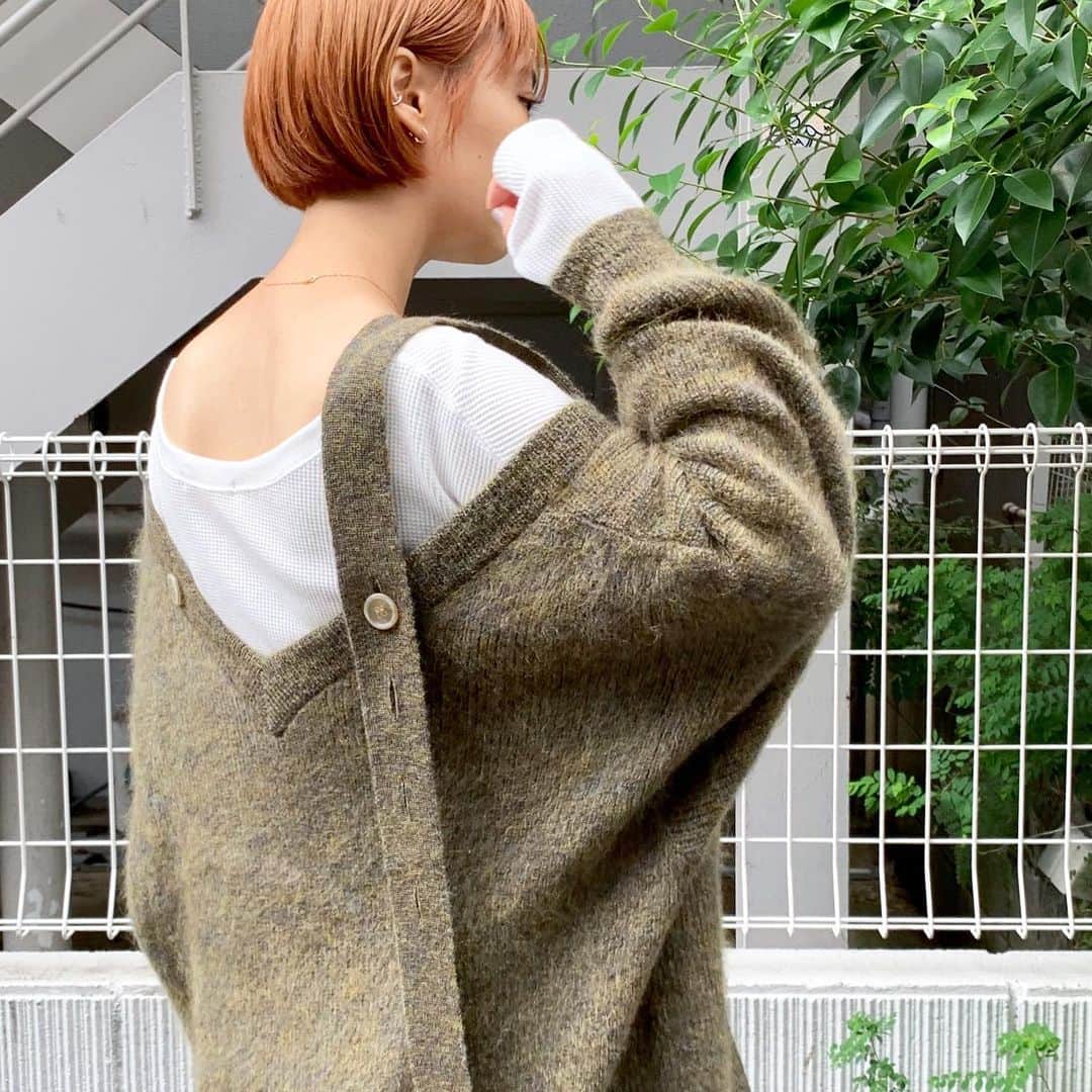 MIDWEST TOKYO WOMENさんのインスタグラム写真 - (MIDWEST TOKYO WOMENInstagram)「. NAIFE 19AW COLLECTION . "SHOULDER HANGED PULLOVER" 3WAY . . #naife #midwest_tw  #midwest_official」9月12日 20時20分 - midwest_tw