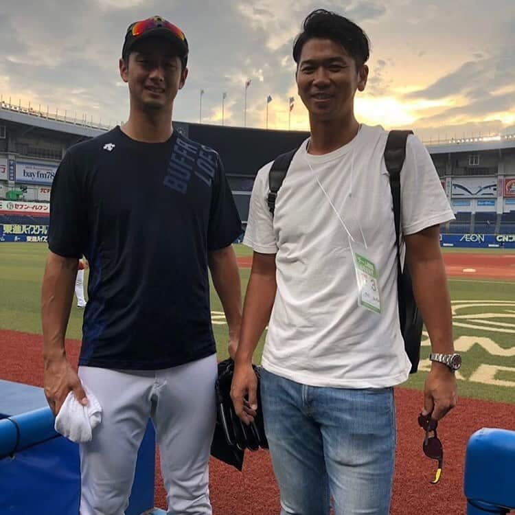 吉田一将のインスタグラム：「オリックスで一緒に戦っていた 中村一生さんが神奈川県で 野球スクールを開校しました！ このスクールでは、普通には教えて もらえない、プロでの技術を学べます  Orix buffaloes fighting together Issei Nakamura in Kanagawa Prefecture We have opened a baseball school! In this school, I usually teach You can learn professional skills that you can not get  まずは是非インスタフォロー 宜しくお願い致します！！ #きのう一生さんと #相変わらずイケメン #中村一生 #吉田一将 #オリックスバファローズ #orixbuffaloes  #それ以上でもそれ以下でもない」