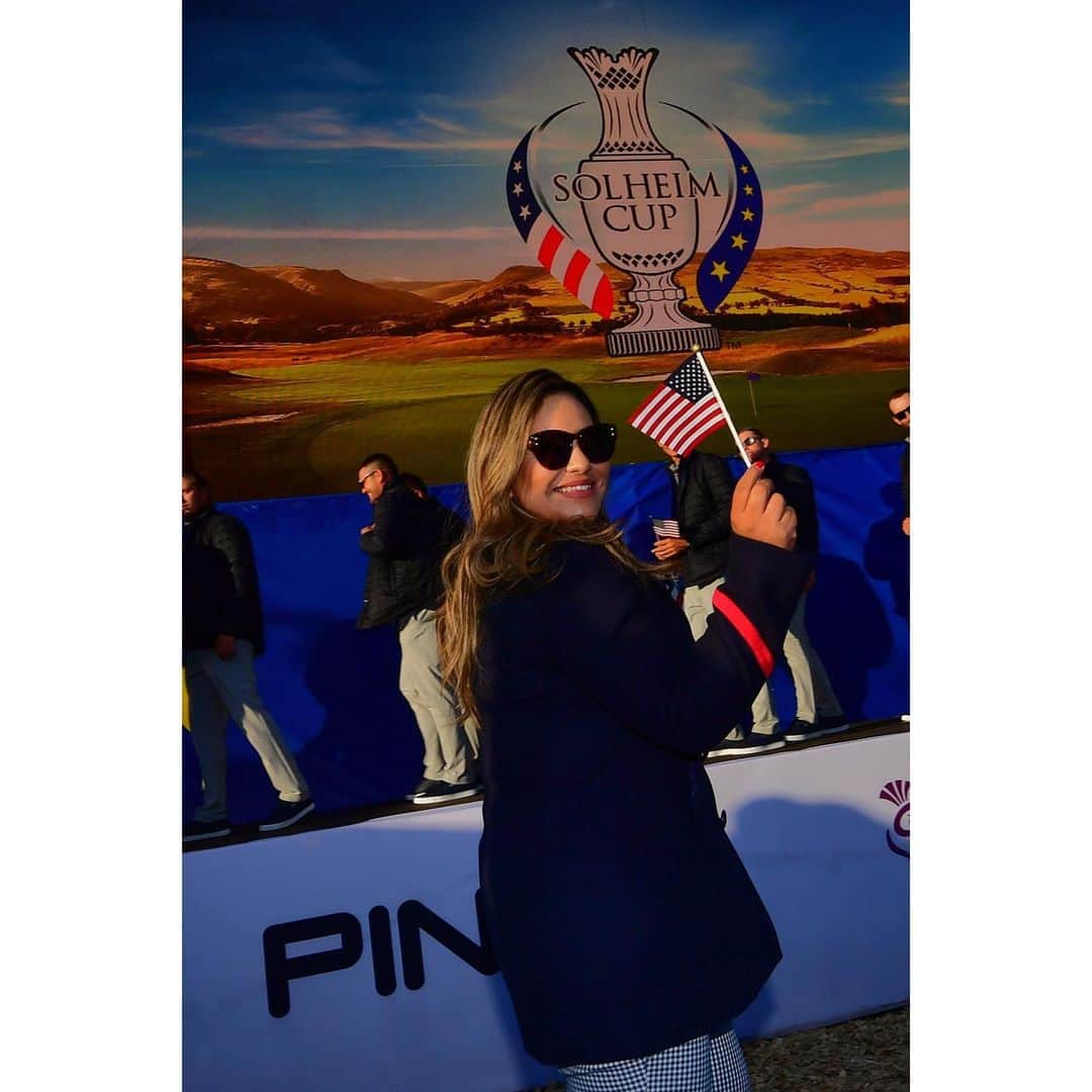 リセット・サラスのインスタグラム：「🙋🏽‍♀️ "Who do you play for?" • • • • I play for THE UNITED STATES OF AMERICA 💪🏽🇺🇸」
