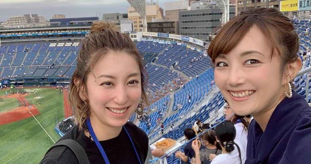 細田阿也さんのインスタグラム写真 - (細田阿也Instagram)「@tbsbaseball  #samuraibaseball  #サムライベースボール  @baystars_official  #横浜denaベイスターズ  @yomiuri.giants  #読売ジャイアンツ  #富山常備薬グループ #アルクール  市原さん より #奈良大和生薬 #奈良八味地黄丸錠 栗田社長  紳士なお二人より親切丁寧に ご紹介頂きました☺︎ 昨日今日と スタッフさんの至れり尽くせりの心配りに感謝です。  一瞬ではありましたが  #原点回帰 お声がけ頂けたこと  #BSTBS に出演できたこと  恩返ししたく務めさせて頂きました！！！ 久しぶりの#生中継 #生CM で気が張ってましたが  皆様に支えられましたよぉ。  #ハマスタ #ウィング席 の風も気持ちよく 一進一退の攻防 楽しかったです！！ #TBS #野球 #野球観戦 #baseball #ベイスターズ #巨人  #TBSスポーツ班 の皆様に育てて頂き今があります😊」9月12日 22時47分 - hosodaaya