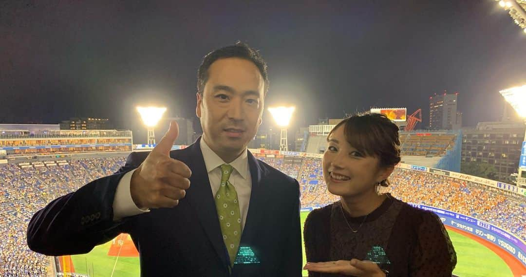 細田阿也さんのインスタグラム写真 - (細田阿也Instagram)「@tbsbaseball  #samuraibaseball  #サムライベースボール  @baystars_official  #横浜denaベイスターズ  @yomiuri.giants  #読売ジャイアンツ  #富山常備薬グループ #アルクール  市原さん より #奈良大和生薬 #奈良八味地黄丸錠 栗田社長  紳士なお二人より親切丁寧に ご紹介頂きました☺︎ 昨日今日と スタッフさんの至れり尽くせりの心配りに感謝です。  一瞬ではありましたが  #原点回帰 お声がけ頂けたこと  #BSTBS に出演できたこと  恩返ししたく務めさせて頂きました！！！ 久しぶりの#生中継 #生CM で気が張ってましたが  皆様に支えられましたよぉ。  #ハマスタ #ウィング席 の風も気持ちよく 一進一退の攻防 楽しかったです！！ #TBS #野球 #野球観戦 #baseball #ベイスターズ #巨人  #TBSスポーツ班 の皆様に育てて頂き今があります😊」9月12日 22時47分 - hosodaaya