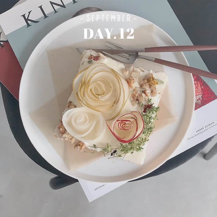 「SNOW」顔認識カメラアプリのグルメインスタ