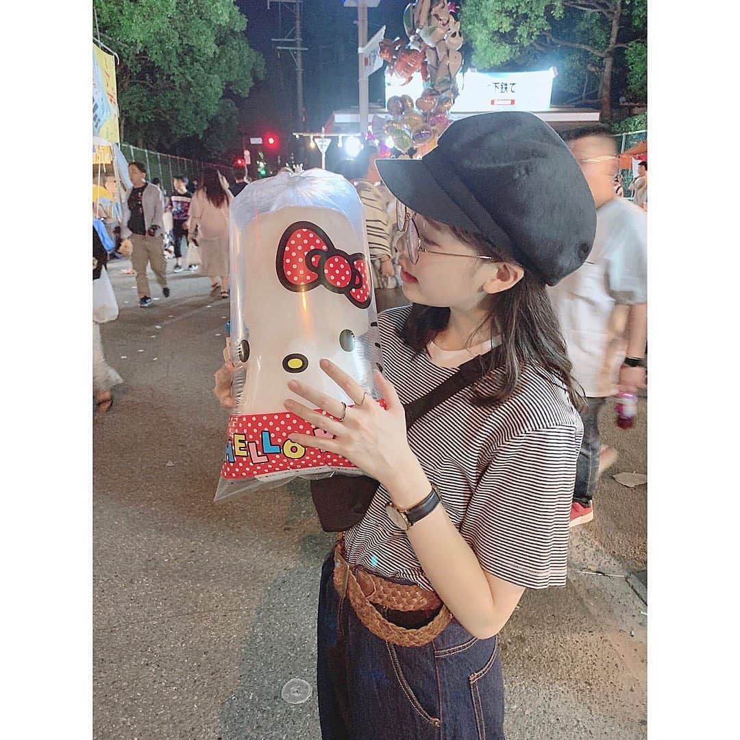 運上弘菜さんのインスタグラム写真 - (運上弘菜Instagram)「. . お祭り~ まだまだ暑くて夏気分でいます . . . #お祭り #放生会 #綿あめ  #danton #poudoudou」9月12日 23時09分 - nappi_0809