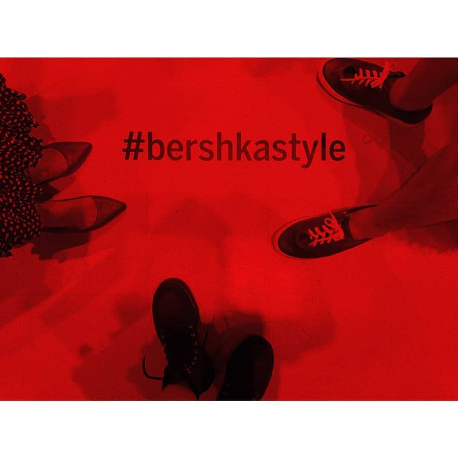 Karunaさんのインスタグラム写真 - (KarunaInstagram)「ㅤㅤㅤㅤ Bershka 2019 A/W Collection 🍂⛄️🌾 ８月末に東京へ帰った際にタイミング良く パーティーにお邪魔出来ました🌈👽☄️ ベルーシュカは大好きなブランドの１つ🤩 秋冬も個性的で可愛いぃぃぃ！欲しい💸💞 すーさんの最後に立ち会えて光栄です🍑💐 #Bershka #bershkastyle #2019AW #Tokyo #Fashion #Shibuya #Collection #패션 #时装」9月12日 23時25分 - karuna0520