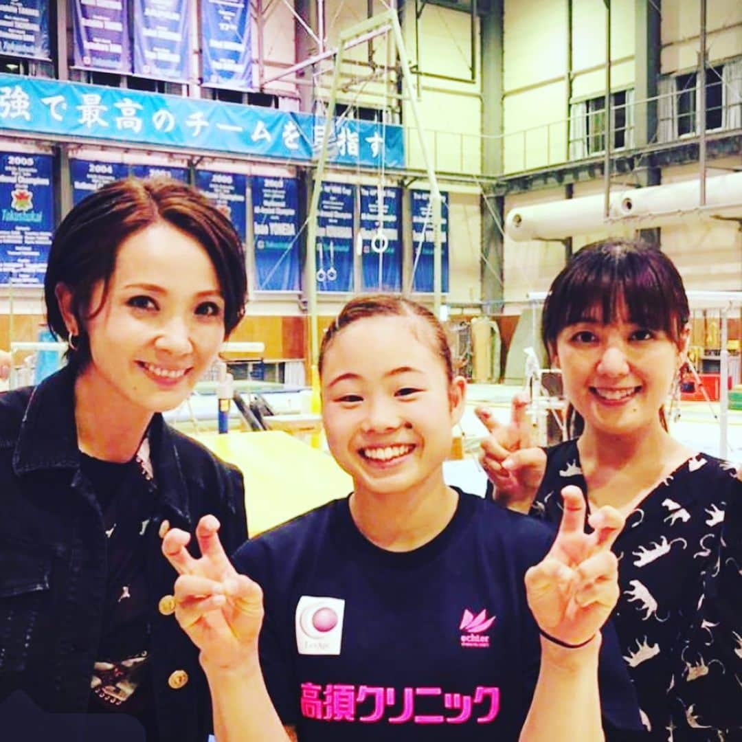 沢口千恵さんのインスタグラム写真 - (沢口千恵Instagram)「体操の宮川紗江選手の新しいプログラムに参加させていただきます。  紗江さんの練習を見学させていただいてその澄んだ輝きに惹きこまれていました。とても素敵！！ 来年に向けてたくさんイメージして、みなさんのお力になれるように頑張ります٩(ˊᗜˋ*)و  #体操 #宮川紗江 さん #壱城あずさ さん #表現 #沢口千恵」9月12日 23時49分 - chiesawaguchi