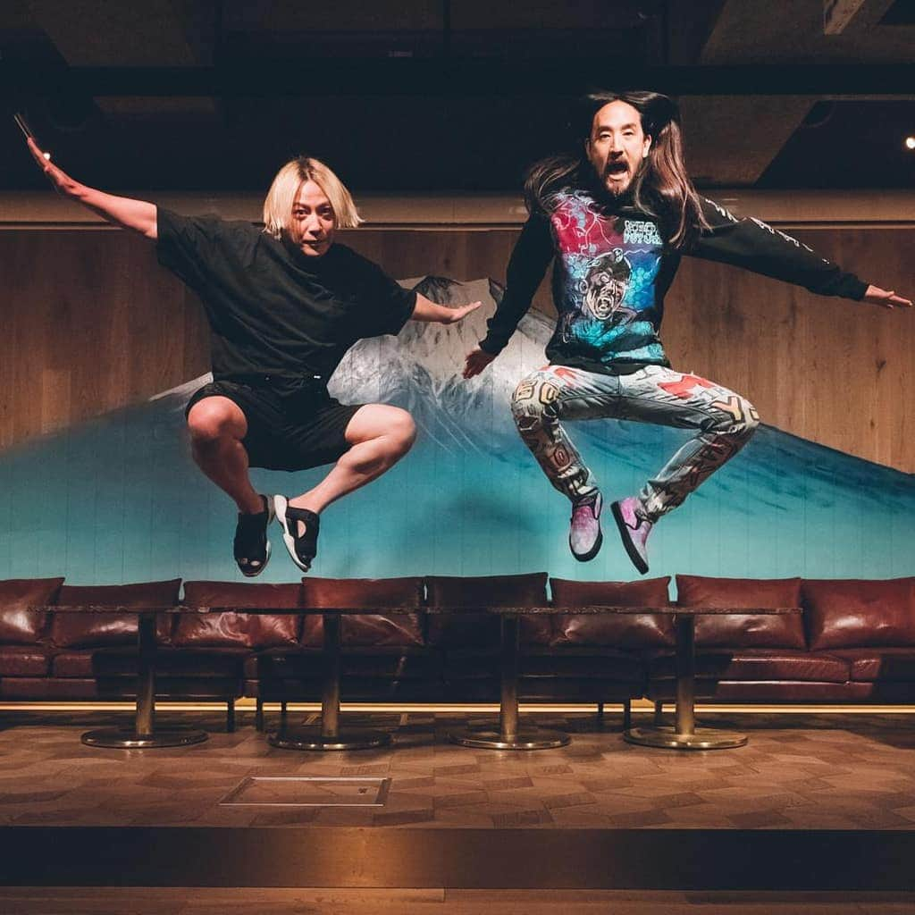 スティーヴ・アオキさんのインスタグラム写真 - (スティーヴ・アオキInstagram)「#aokijump #1011. The Aoki x @yasutaka_nakata Jump. Tokyo Japan September 2019」9月13日 0時04分 - steveaoki