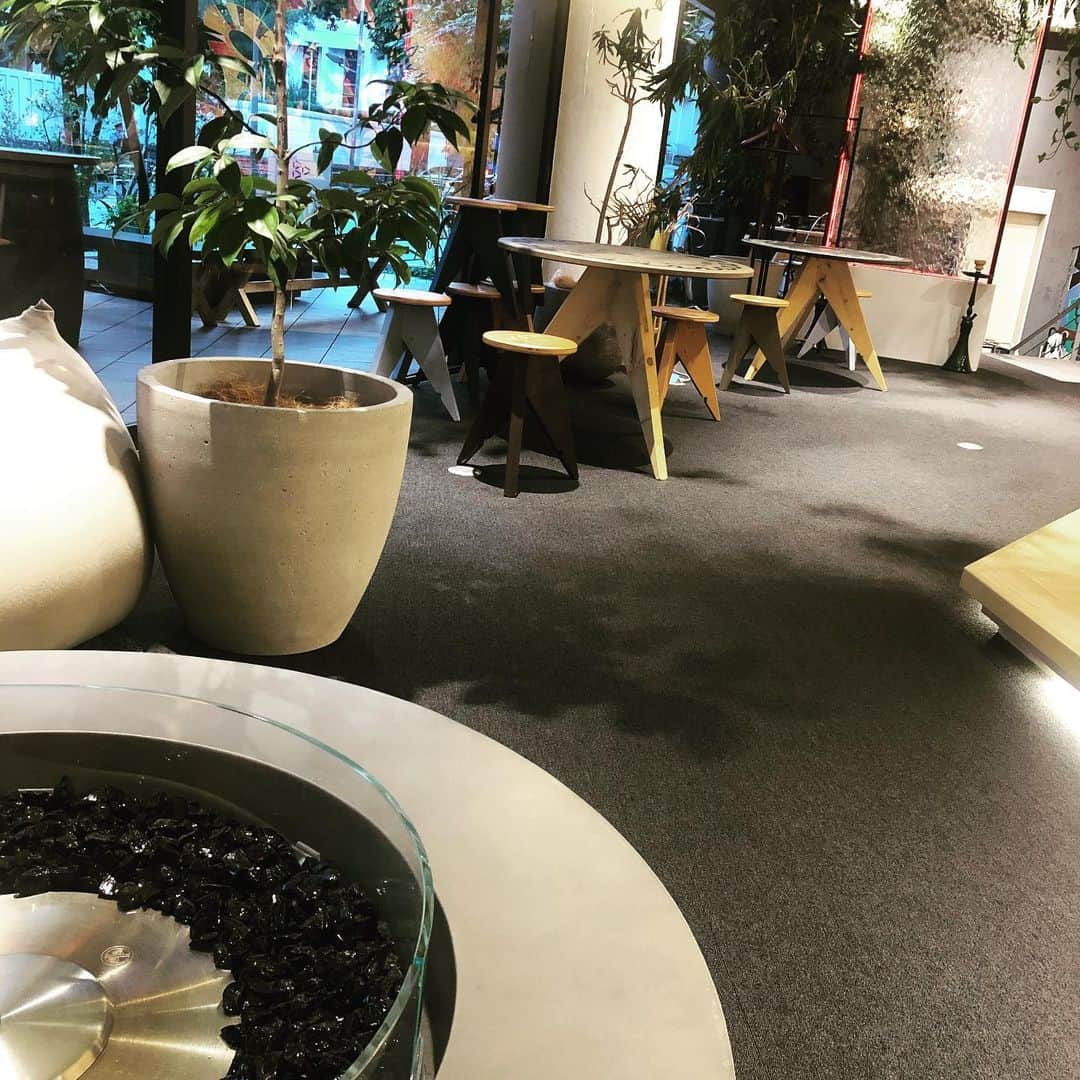加藤慶祐さんのインスタグラム写真 - (加藤慶祐Instagram)「オシャレで居心地のいい空間。 新しいことがまた始まります。 チャレンジしていきます。 #打ち合わせ#オシャレ#空間#打ち合わせ#新事業」9月13日 0時05分 - katokeisuke_official