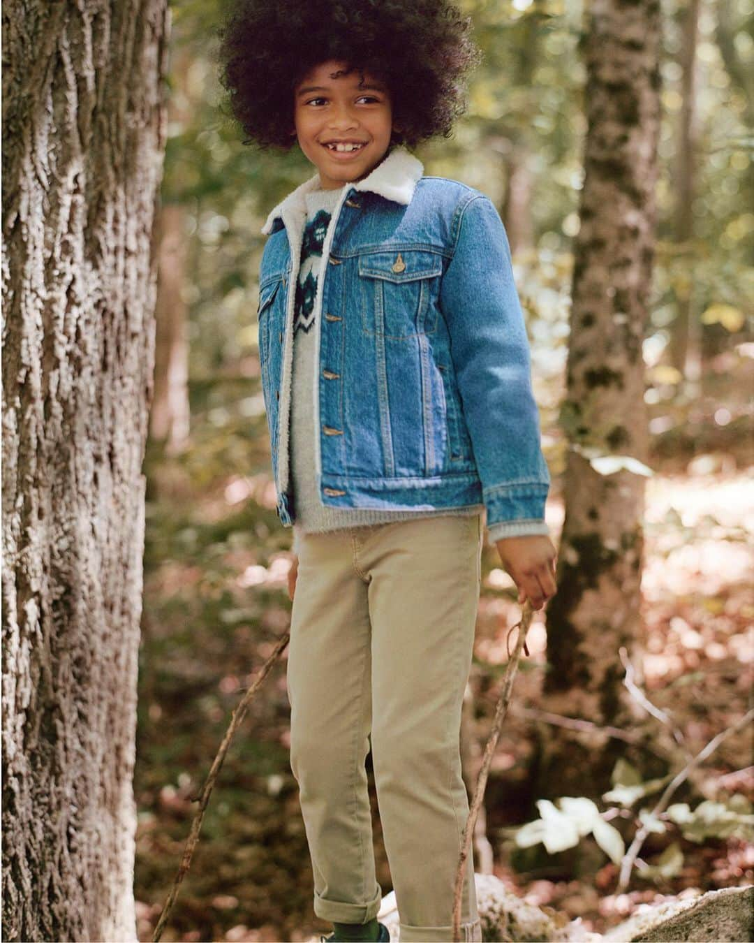 MANGOさんのインスタグラム写真 - (MANGOInstagram)「INTO THE WOODS | FW19 Kids Campaign  #MangoKids #MangoFW19 #Mango」9月13日 1時02分 - mango