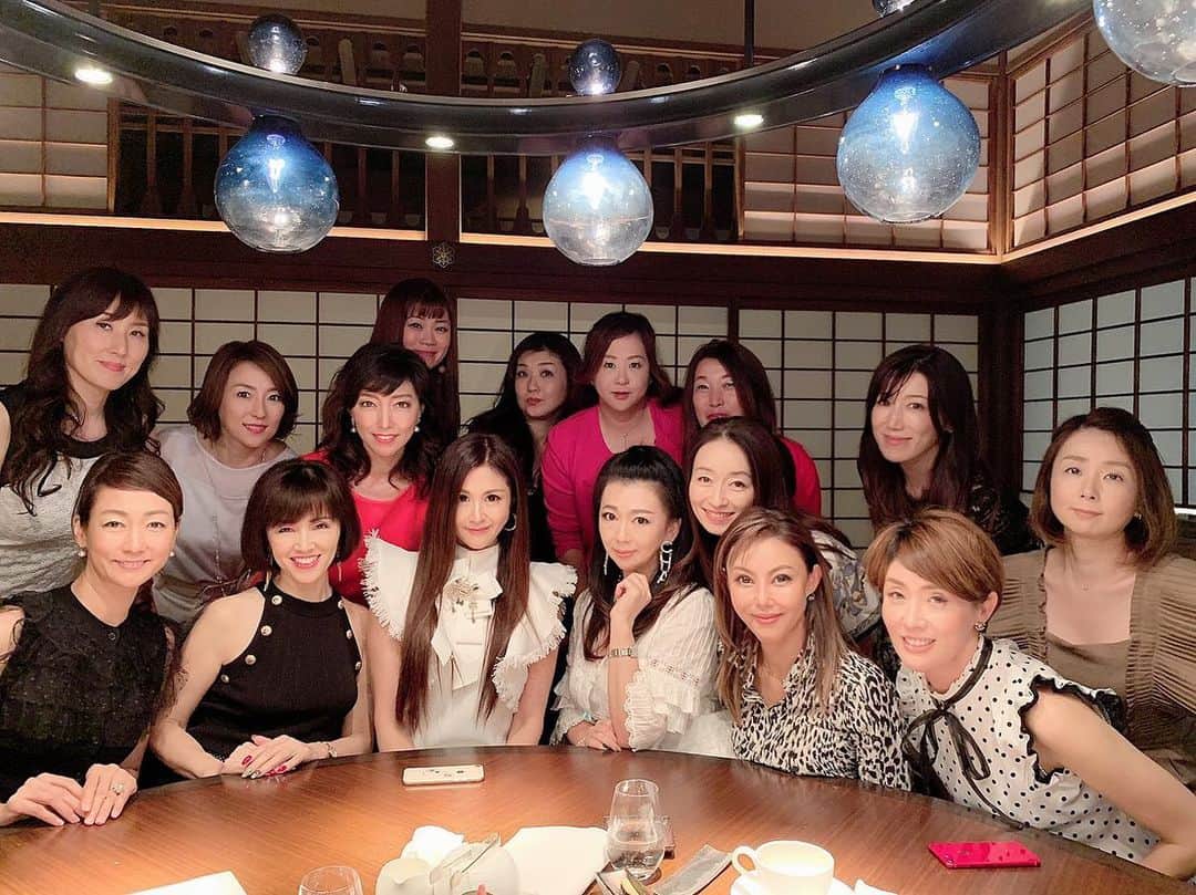 のインスタグラム：「越野矢素子ビューティトークランチ会終わりました✨ お越し頂いた皆様ありがとうございました😊  次回は10月11日予定しています✨ #越野矢素子ビューティトークランチ会 #リッツカールトン京都 #ザリッツカールトン京都#ラロカンダ」