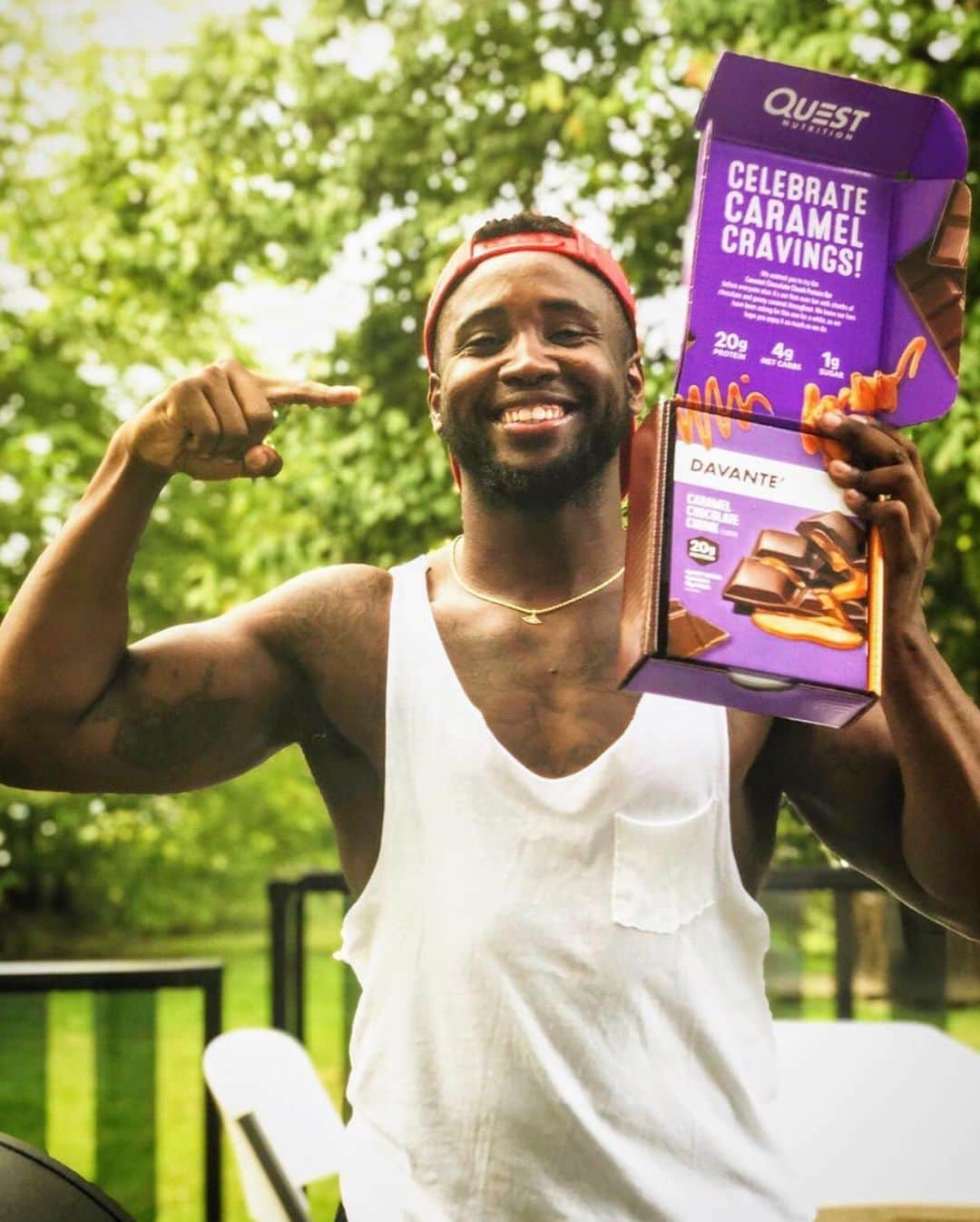 questnutritionさんのインスタグラム写真 - (questnutritionInstagram)「What a launch! 🙌 Thank you so much to everyone who celebrated the release of our new Caramel Chocolate Chunk Quest Bar with us! 💜🥰 We are so grateful to have the best fans ever. 🙌 #onaquest #questsquad」9月13日 1時49分 - questnutrition